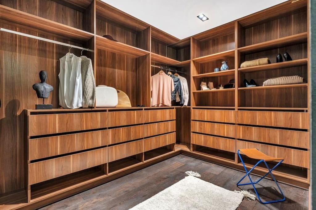 High-end Sentralt I Apartment